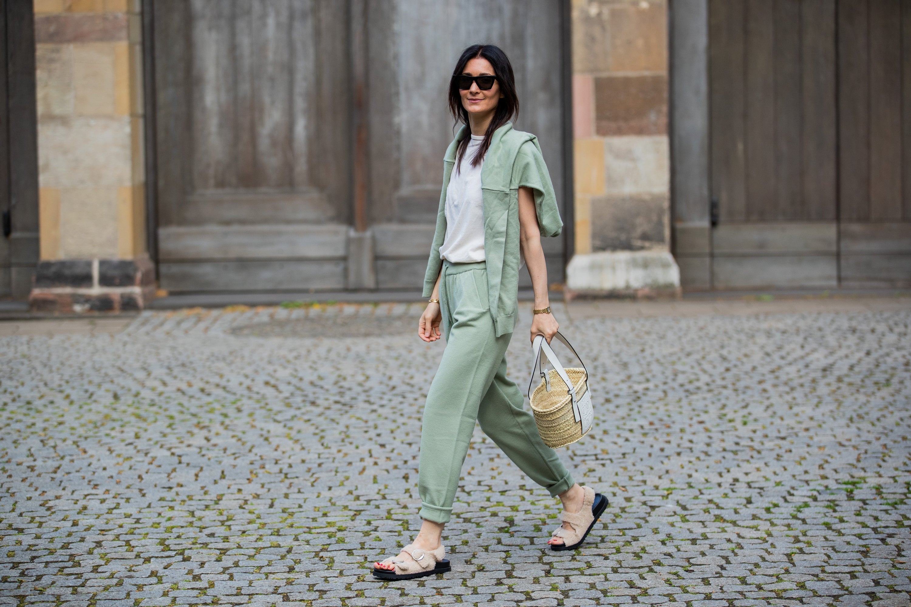I Travel Once a Month — Cool Moms Wear These 19 Chic Travel Set Styles on Repeat