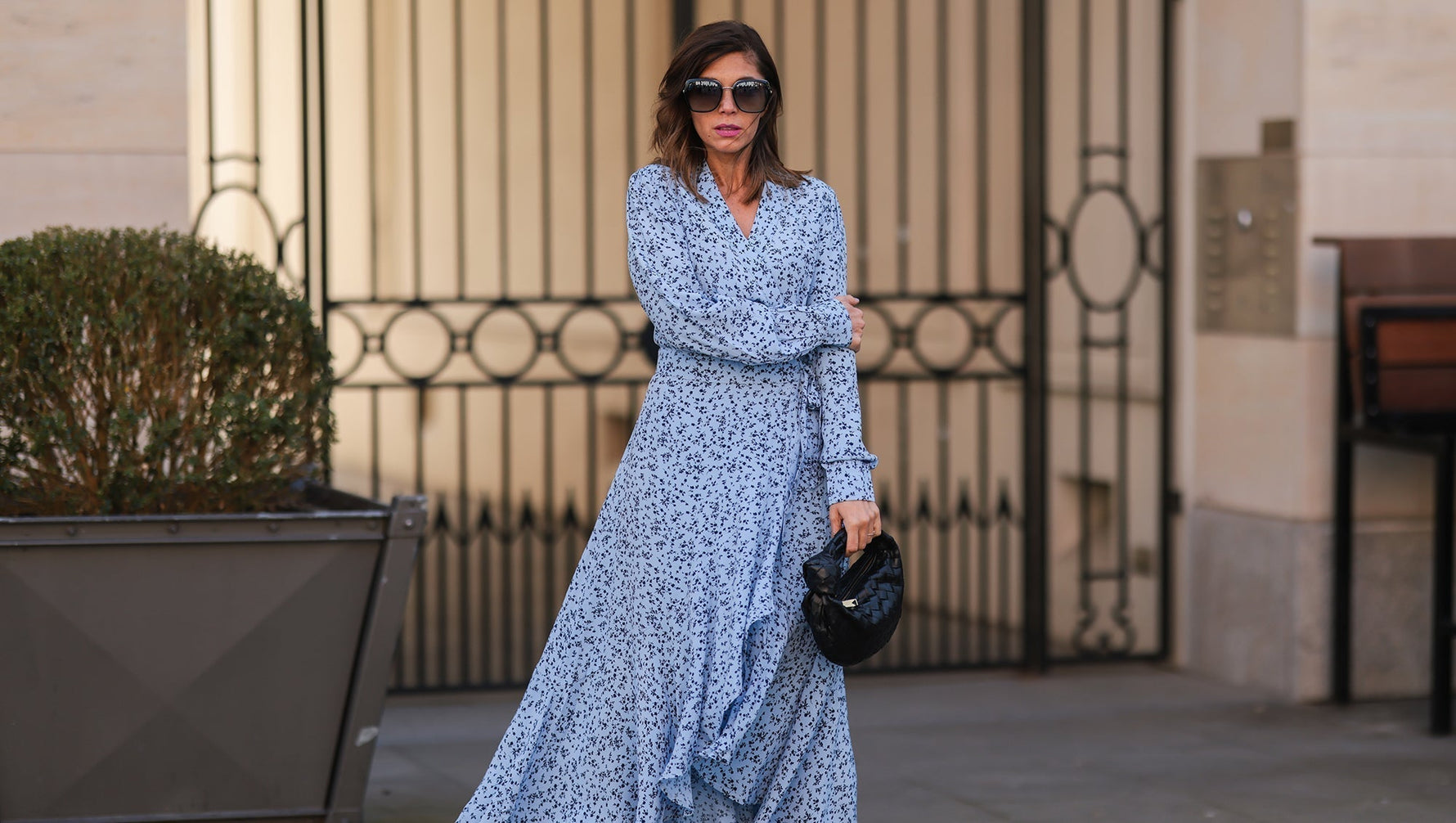 Flattering V-neck Dresses, Jeremy Moeller/Getty Images
