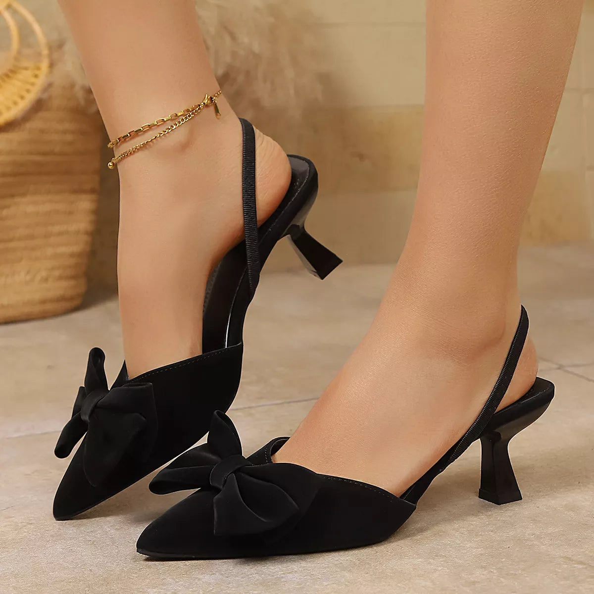 Bow Point-Toe Kitten Heels