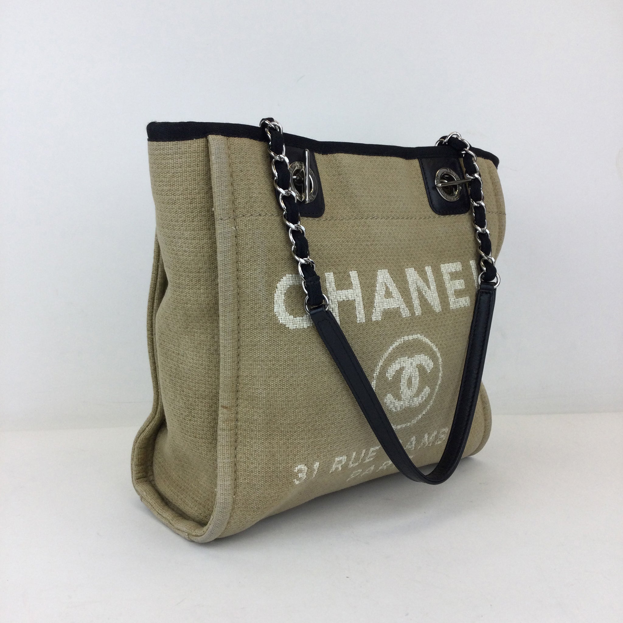 Beige Deauville Pm Chain Tote Bag (Pre-Owned)