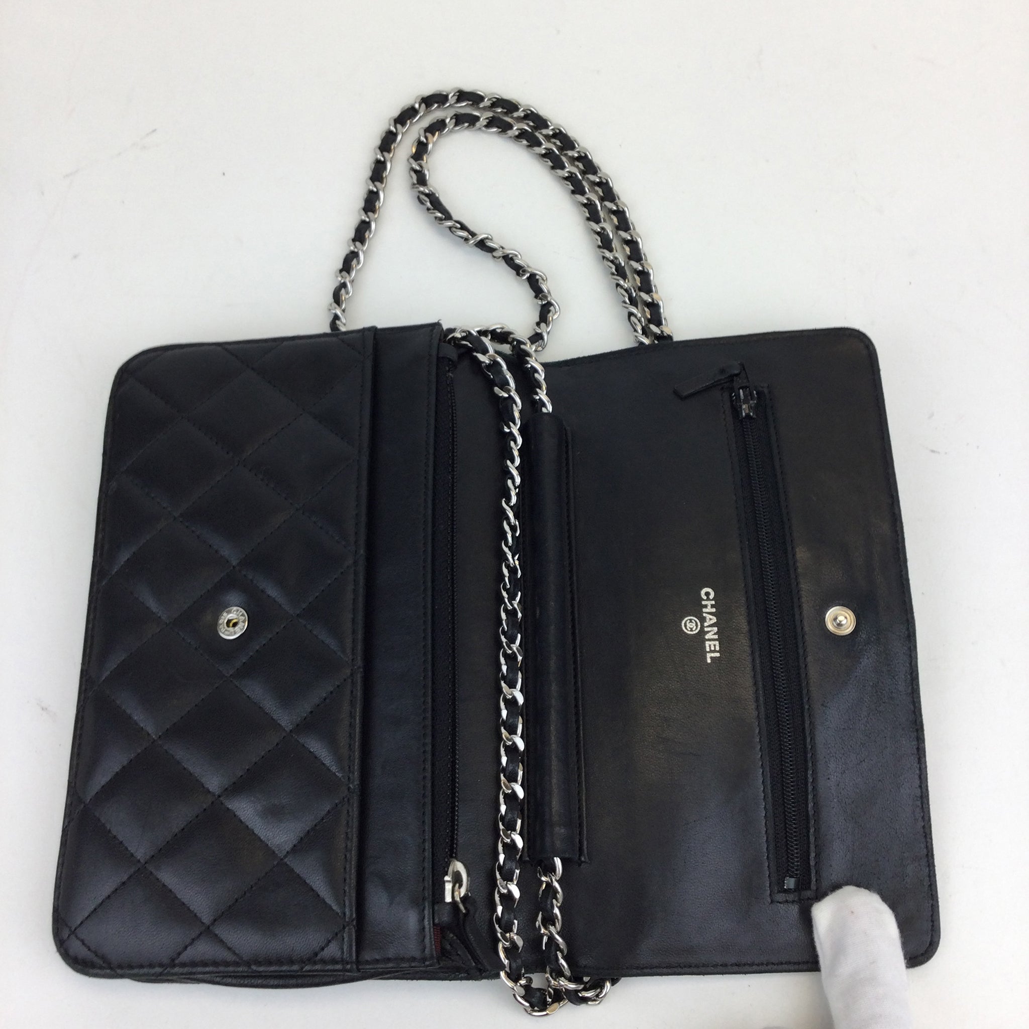 Classic Wallet On Chain Quilted Lambskin Leather (Pre-Owned)